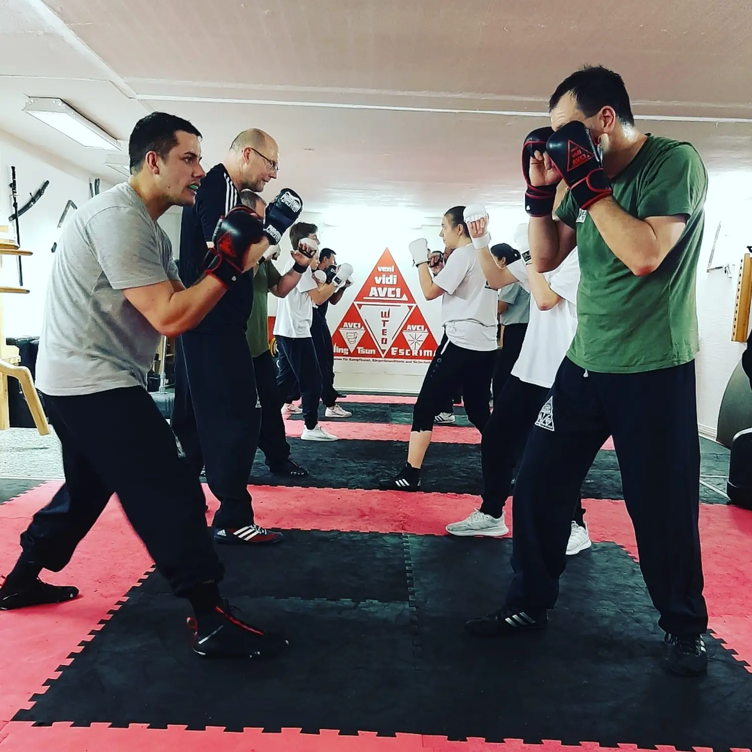 Kampfsportschule Moers - Training im Trainingsraum