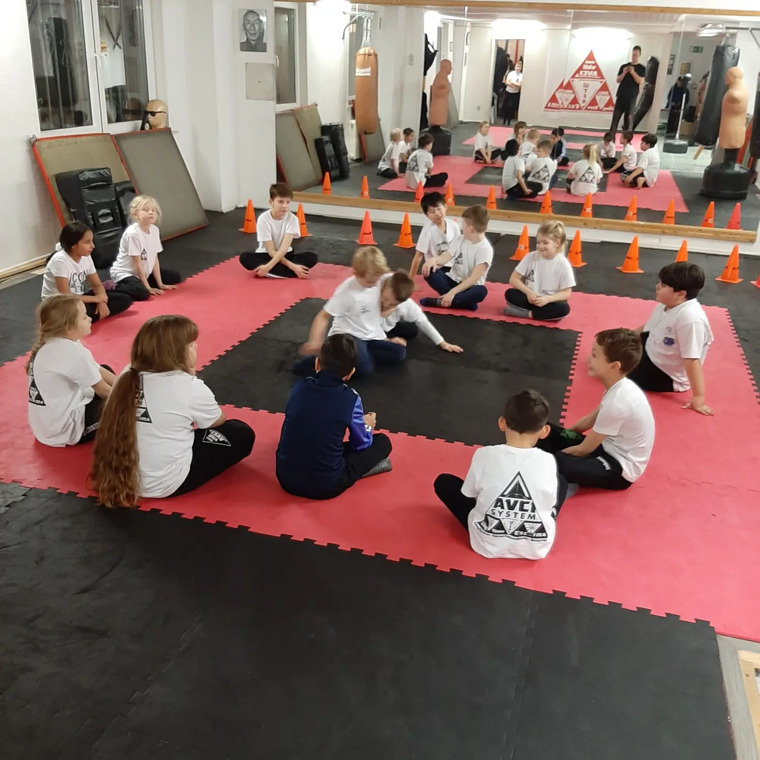 Kampfsportschule Moers - Kindertraining im Trainingsraum