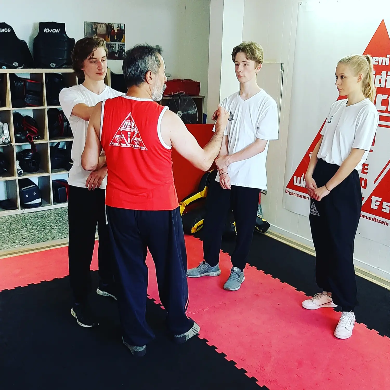 Kampfsportschule Moers - Training im Trainingsraum