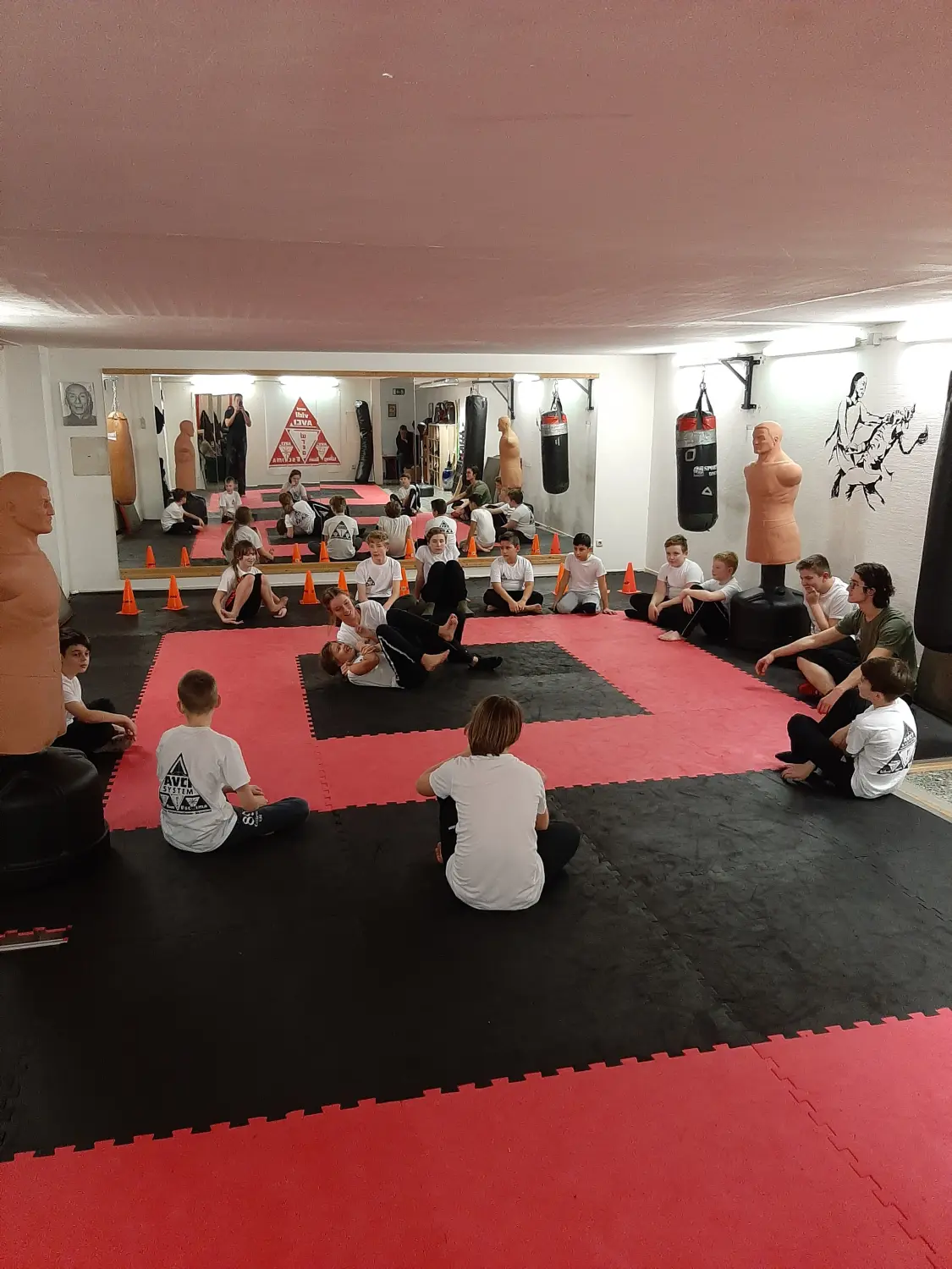 Kampfsportschule Moers - Kindertraining im Trainingsraum