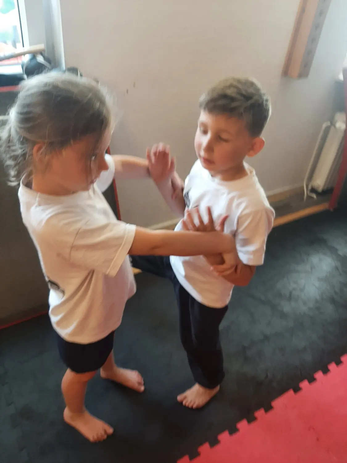 Kampfsportschule Moers - Kindertraining im Trainingsraum