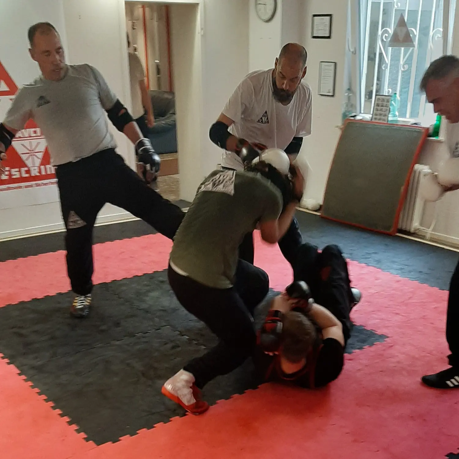 Kampfsportschule Moers - Training im Trainingsraum