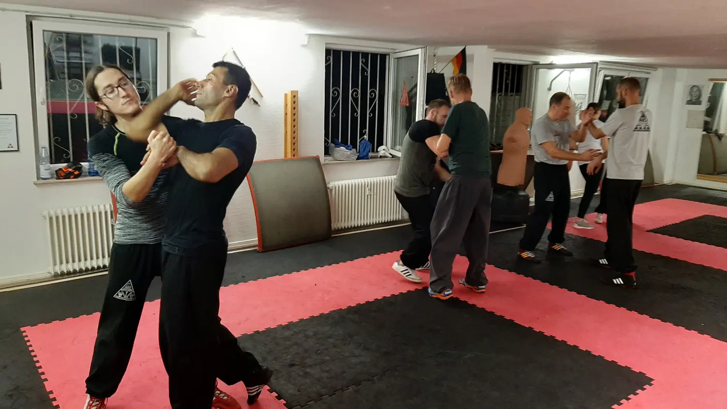 Kampfsportschule Moers - Erwachsenentraining im Schulungsraum